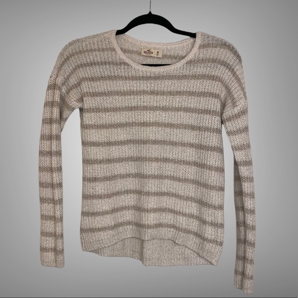 Hollister Sweater - Picture 1 of 6
